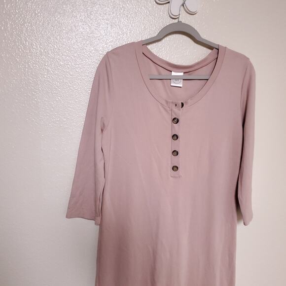 LOU LOU & Company Maternity Dress In Blush Pink Midi Dress - Picture 2 of 9